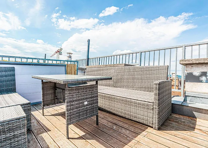 Luxury Penthouse Panorama Your Retreat *